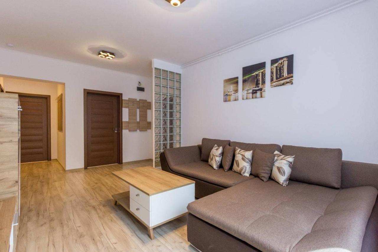 Spacious And Quiet 2 Bedroom Apartment 클루지나포카 외부 사진