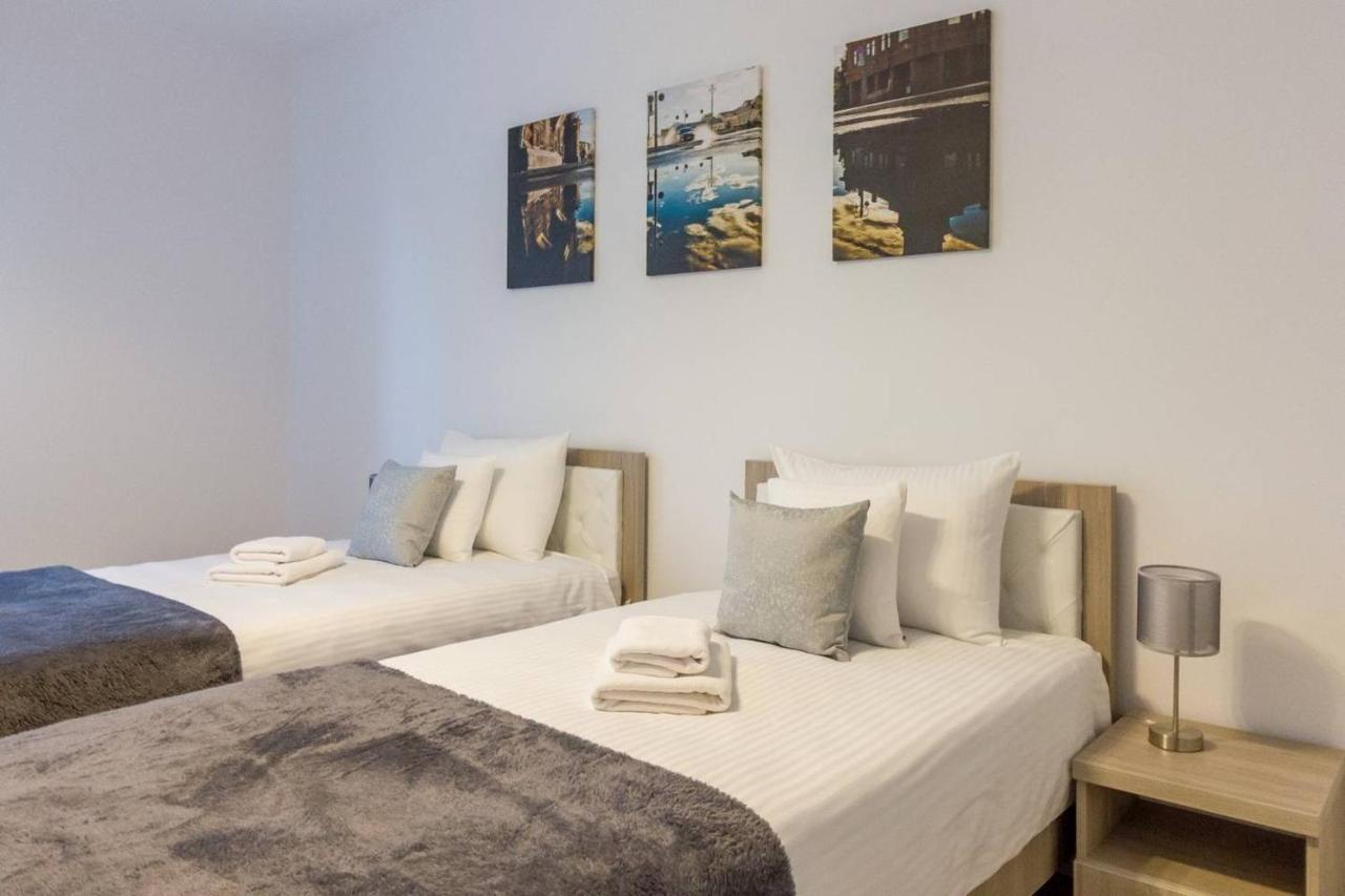Spacious And Quiet 2 Bedroom Apartment 클루지나포카 외부 사진
